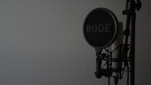 BSL SAVI Rode Microphone photo with black overlay